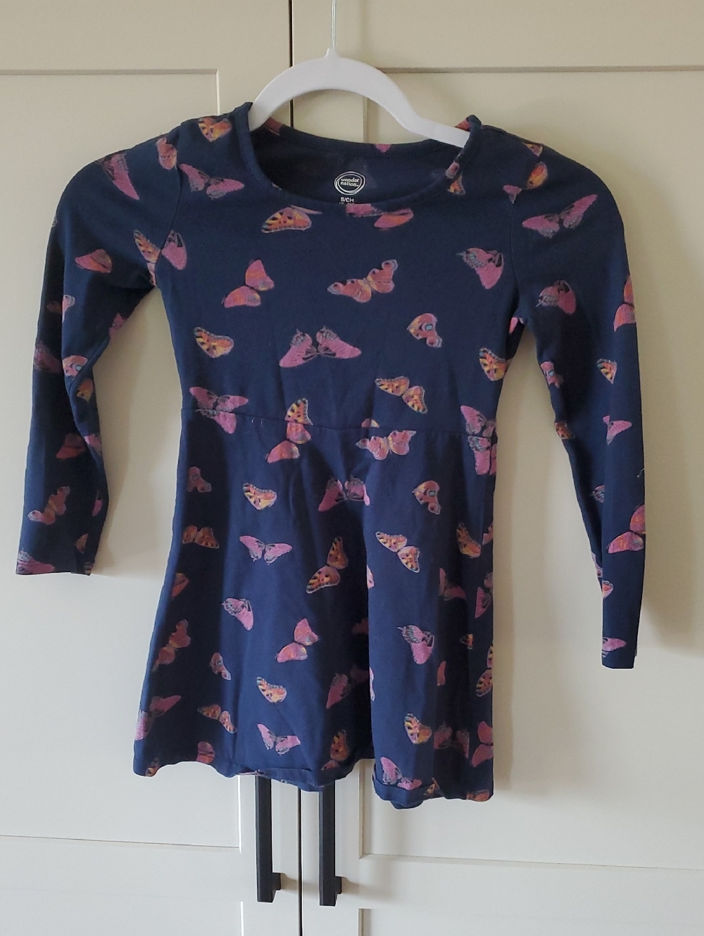 A Whole LOT Of Girls Dresses- 1 Price